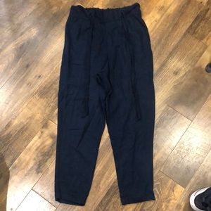 High-waisted linen boutique pants